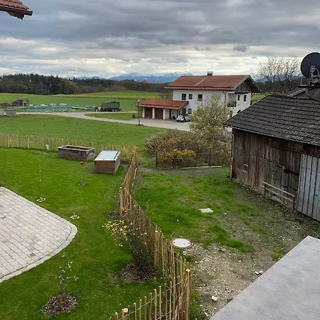 Apartment Schmied Von Almertsham
